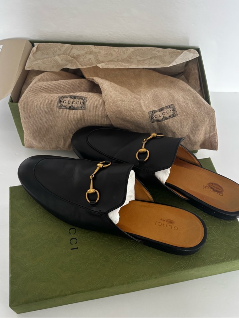Gucci Black Leather Slip-On Loafers with Gold Horsebit - Complete Box Set - Picture 7 of 10
